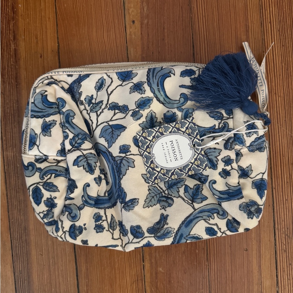 Sézane x Antoinette Poisson NWT Toiletry Bag in Blue Birds Print - Picture 5 of 5